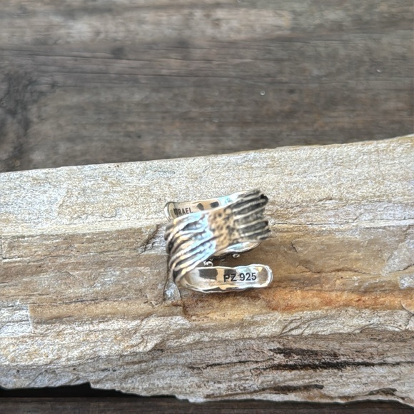 Or Paz Sterling Silver Ring with Blue Topaz - Picture 3 of 4